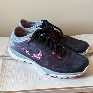 Nike Training Women's Flex Supreme TR4 Flywire Athletic Shoes